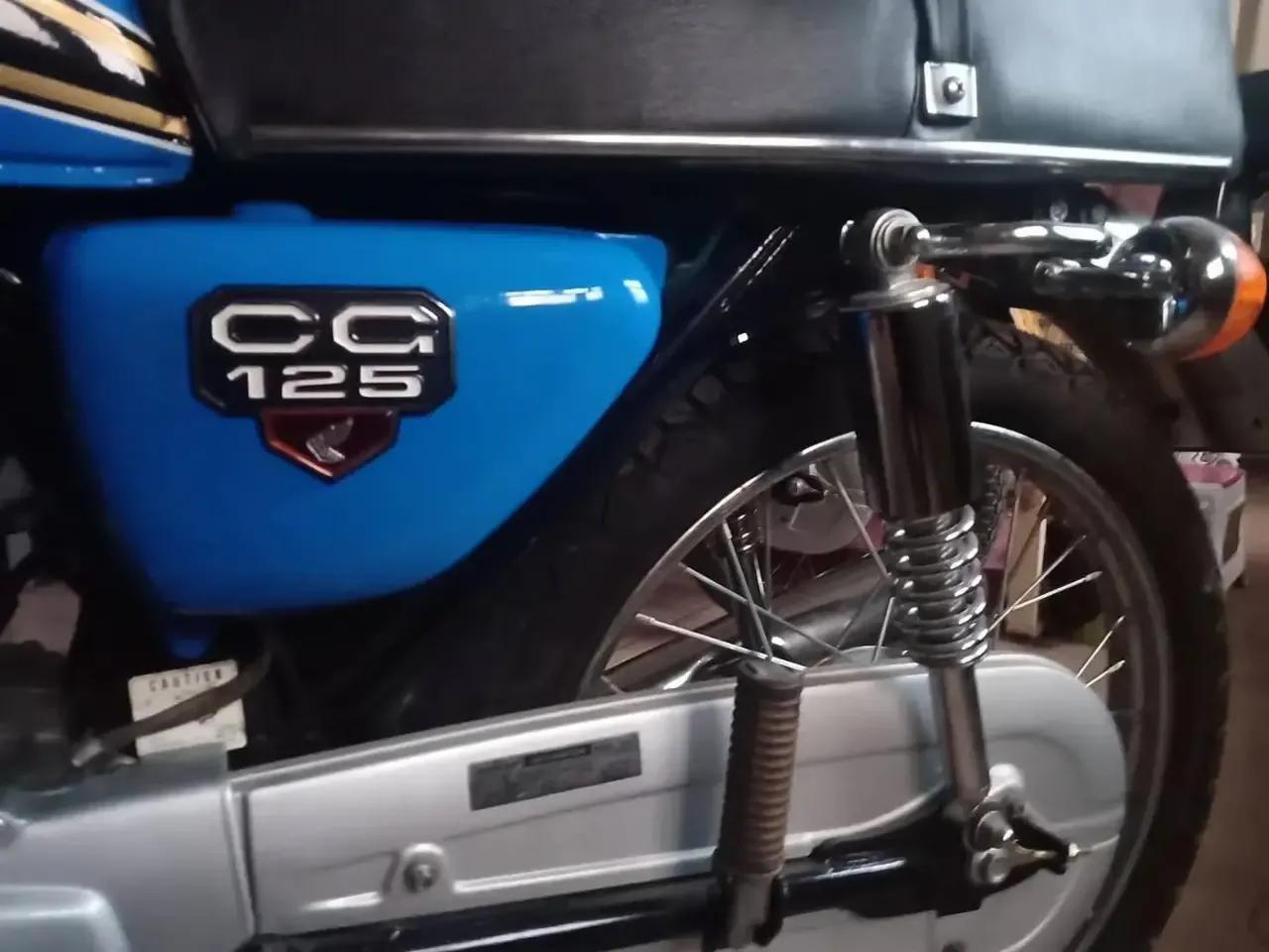 为什么都喜欢本田cg125老款摩托车,经典情怀cg125本田摩托车