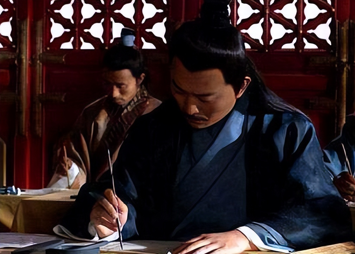 他临终说：若我后代出“高人”一定要杀，不然必*反造**，结果竟灵验