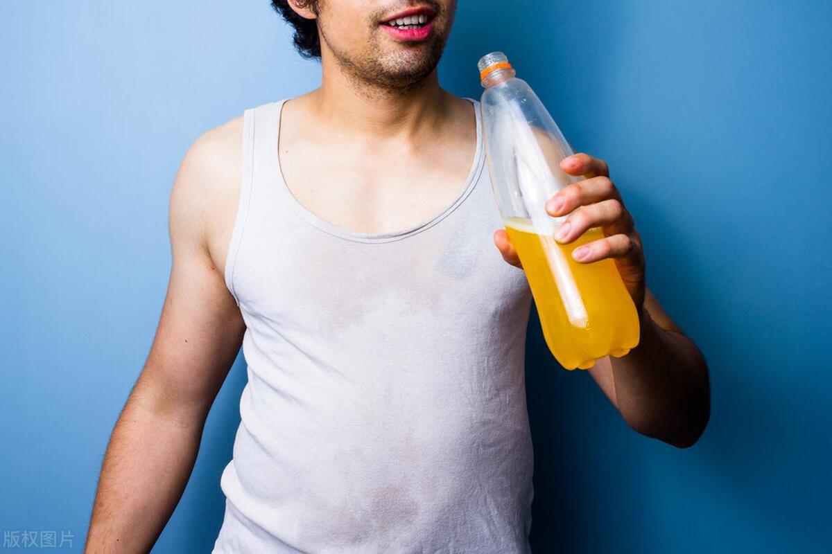 天气一热出汗多就心慌怎么回事,天气一热一动就大汗淋漓怎么回事