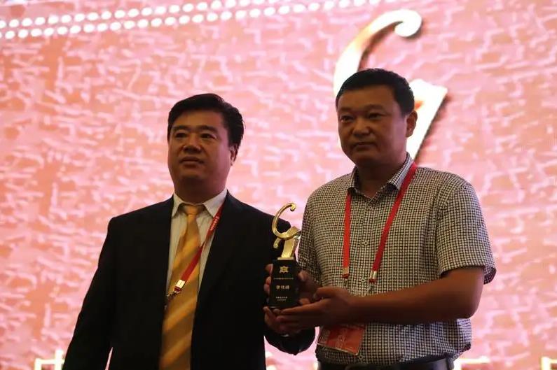 十二亿资产被父母兄弟送精神病院,上亿资产被家人瓜分