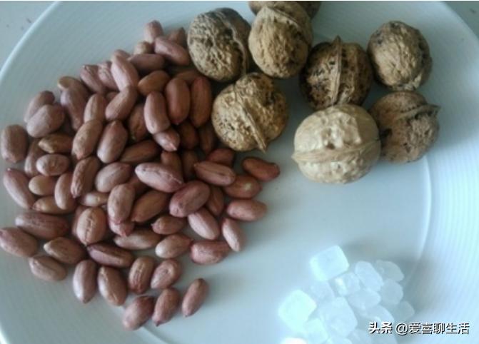 明日重阳节，不管有钱没钱，带老人出门走走，顺便品尝这5种美食