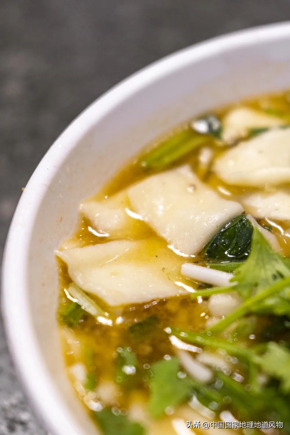 三伏天吃羊肉是种怎么样的体验,三伏天吃羊肉让你大汗淋漓