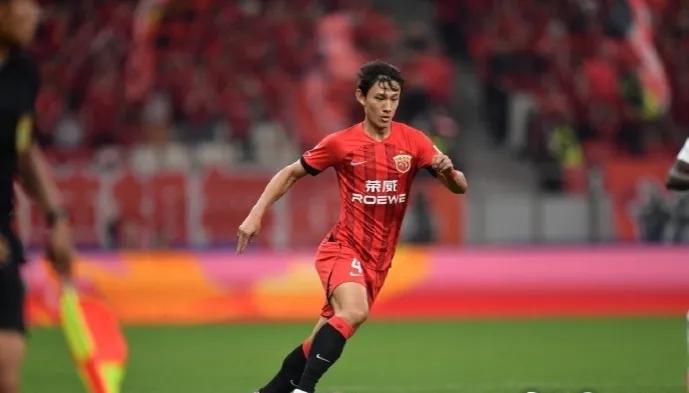 鲁能泰山上港陈蒲进球,陈蒲补时凌空斩破门