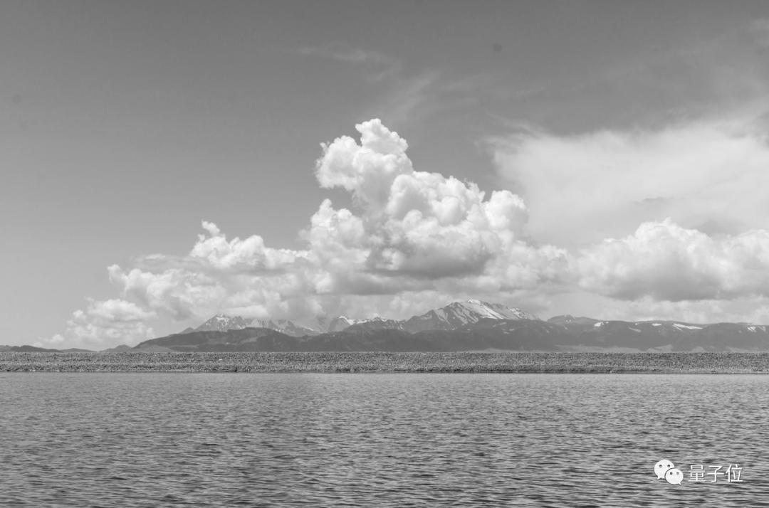 免费给黑白图片上色,什么app可以给黑白照片免费上色