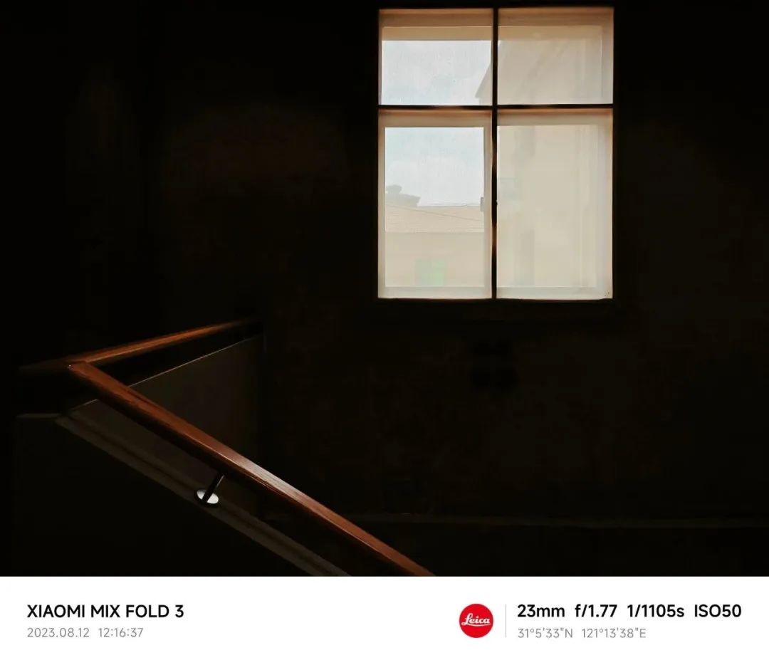 小米mixfold3长焦微距对比华为,关注色彩