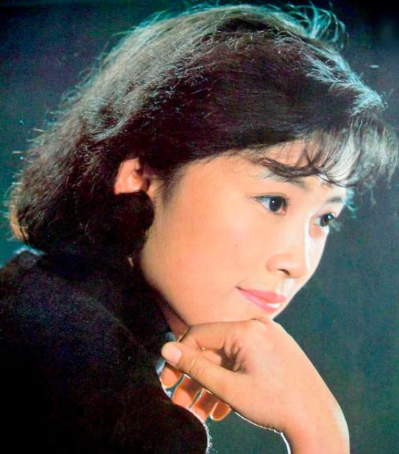 母亲专业户萨日娜,萨日娜和宋春丽谁厉害