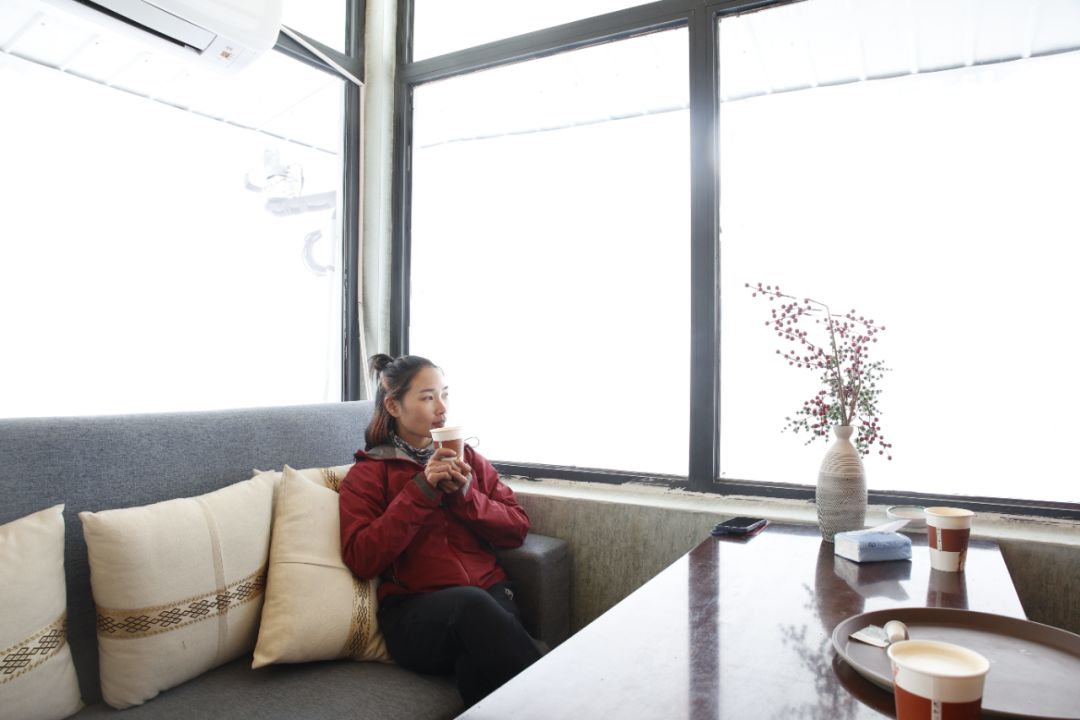 宸濊タ娴极鐨勫ぉ鑺辨澘,鏃嬭浆鏈ㄩ┈宸濊タ缇庢櫙