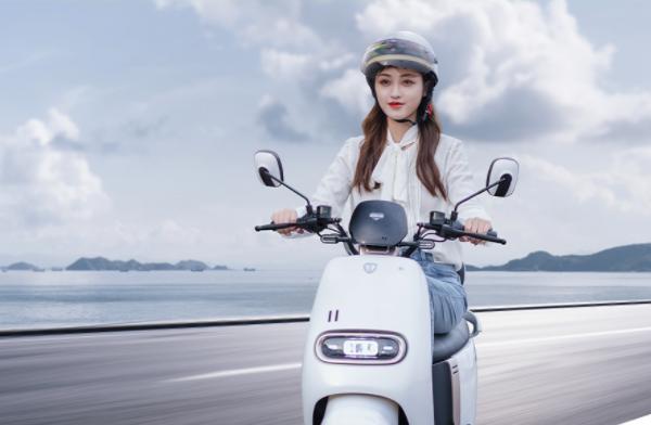 雅迪电动车2023新款换购,电动车新国标换购潮