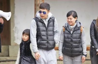 他恋情曝光，亲密照流出，女生却被“荡妇羞辱”？