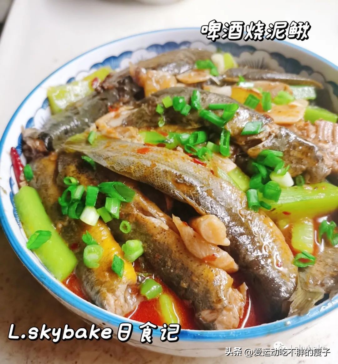 红烧泥鳅可以用啤酒烧吗,啤酒泥鳅视频