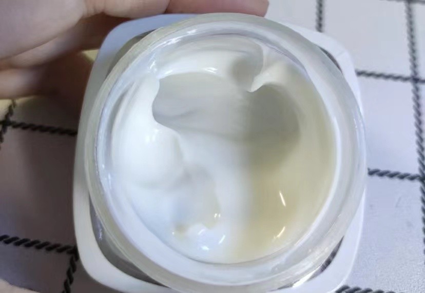 40多岁欧莱雅哪款适合自己,四五十岁的买面霜用什么牌子最好