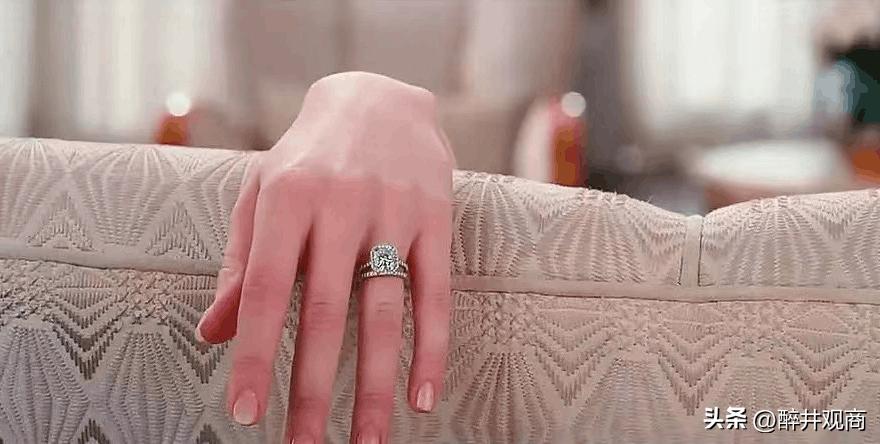 10000元的钻石戒指回收多少钱,1万左右的钻石回收