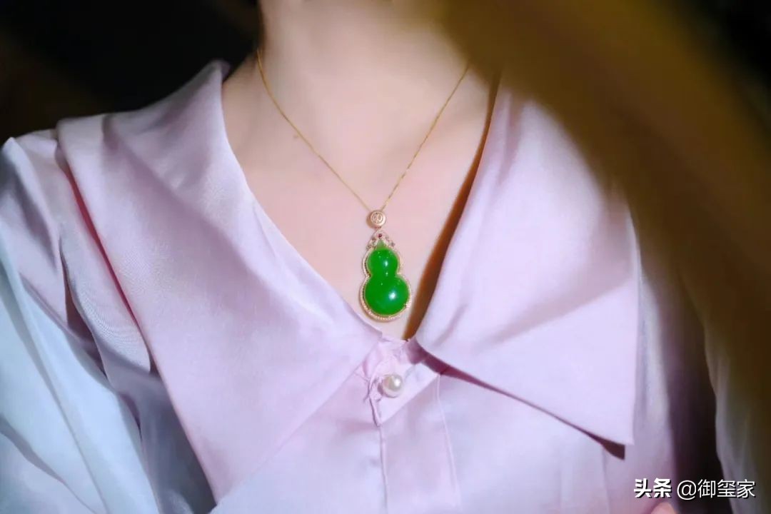 女生戴和田玉的好处有哪些呢,戴和田玉有什么好处与讲究