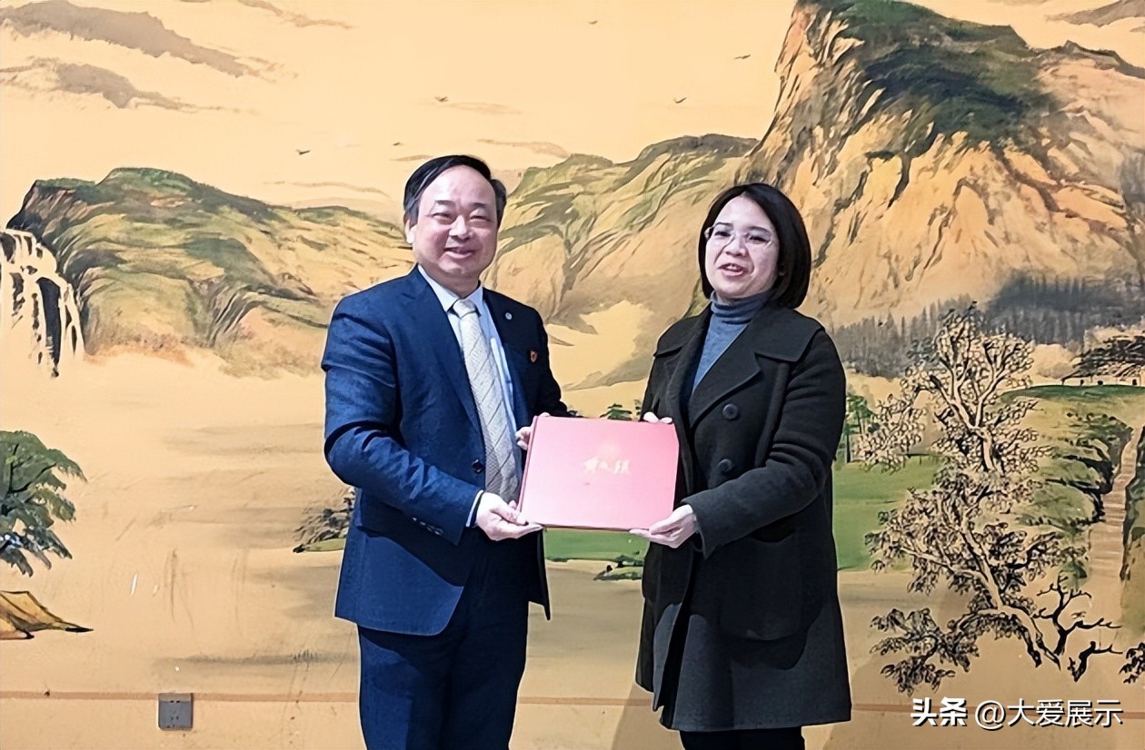 早安！携爱回故乡，“中国好人”大爱黄风湿受到湘亲们点赞和欢迎