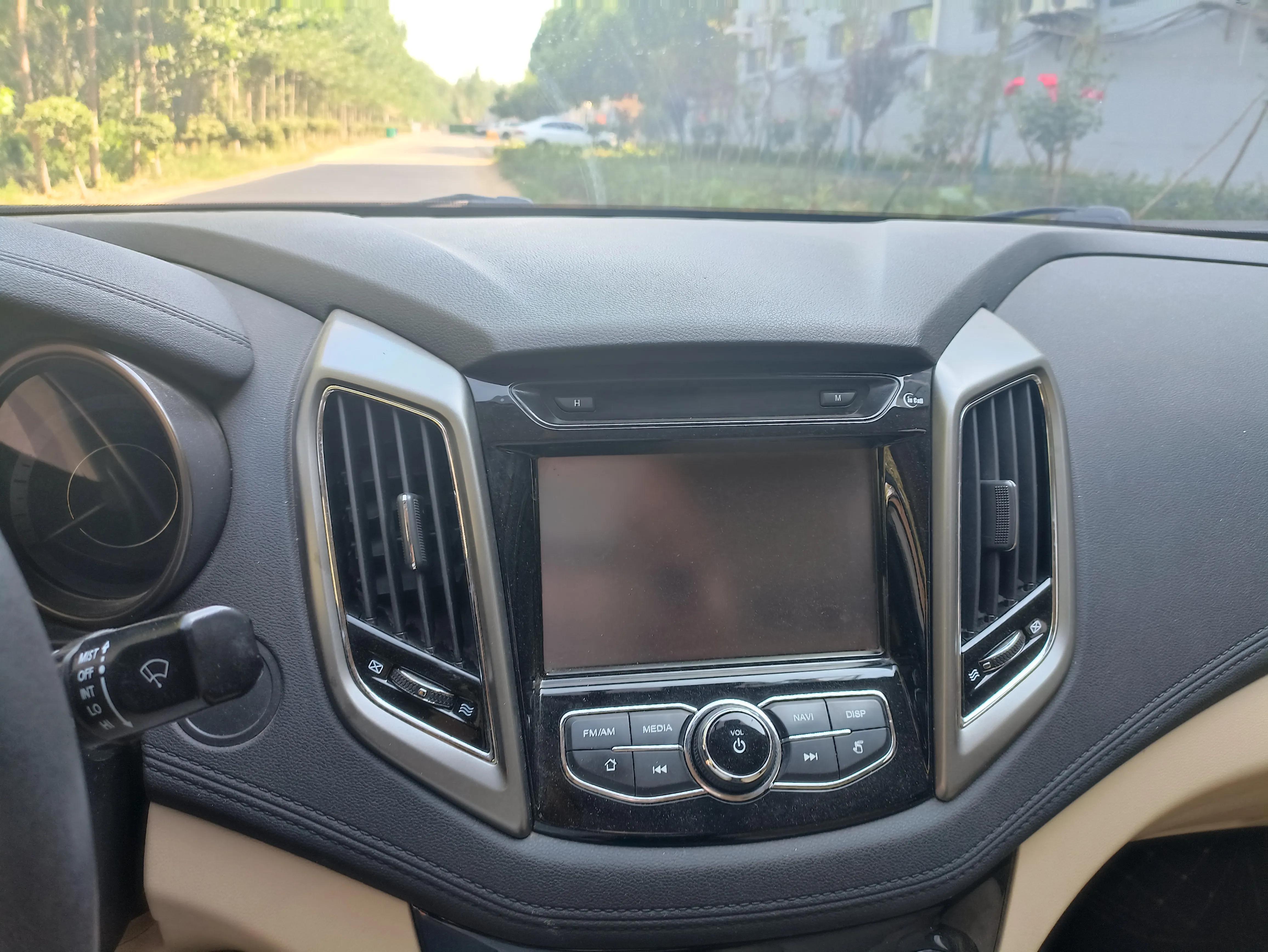 逸动四喇叭和六喇叭,长安逸动两个扬声器测评