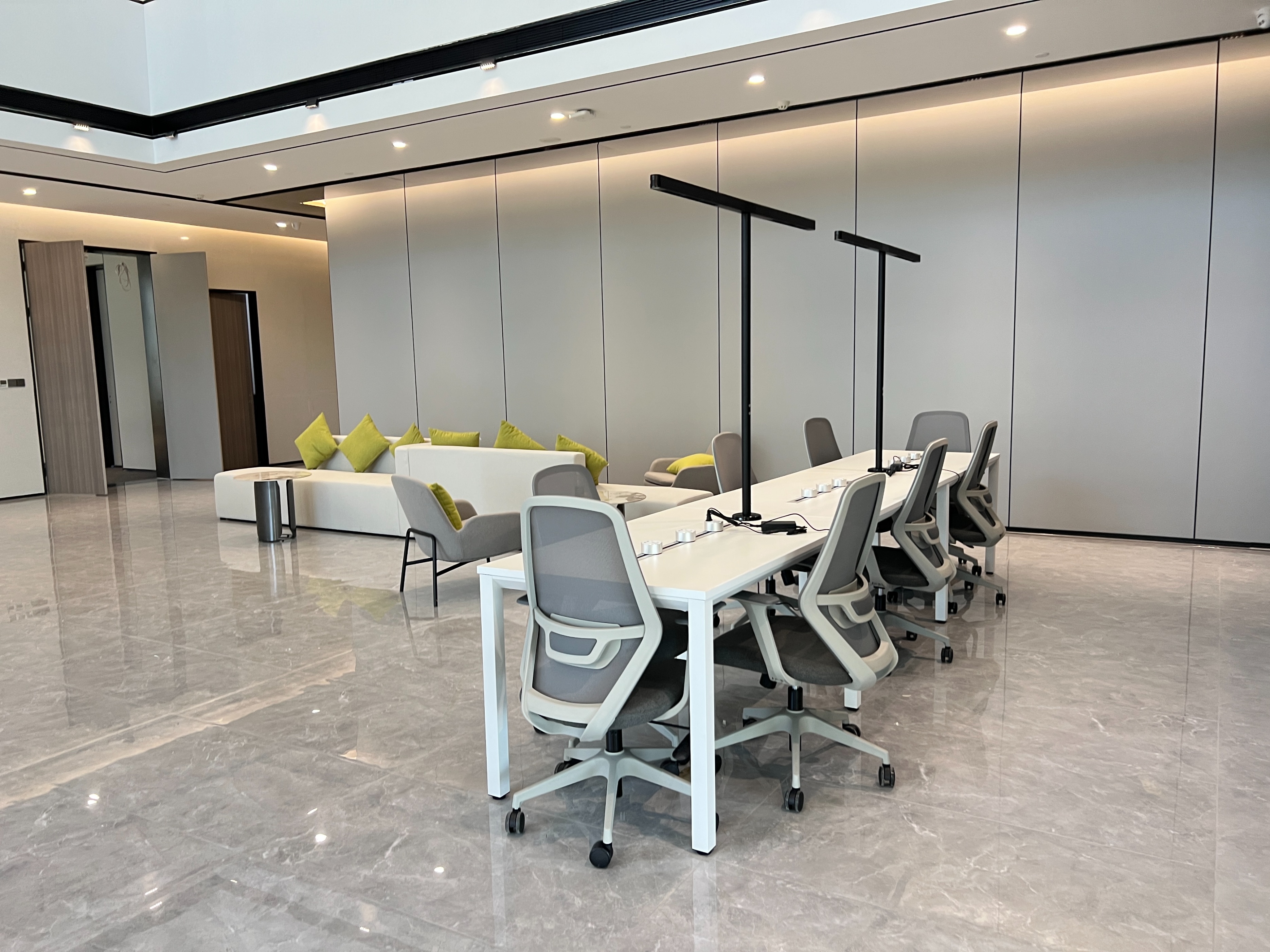 东莞市本地办公家具租赁平台,东莞松山湖场地租赁