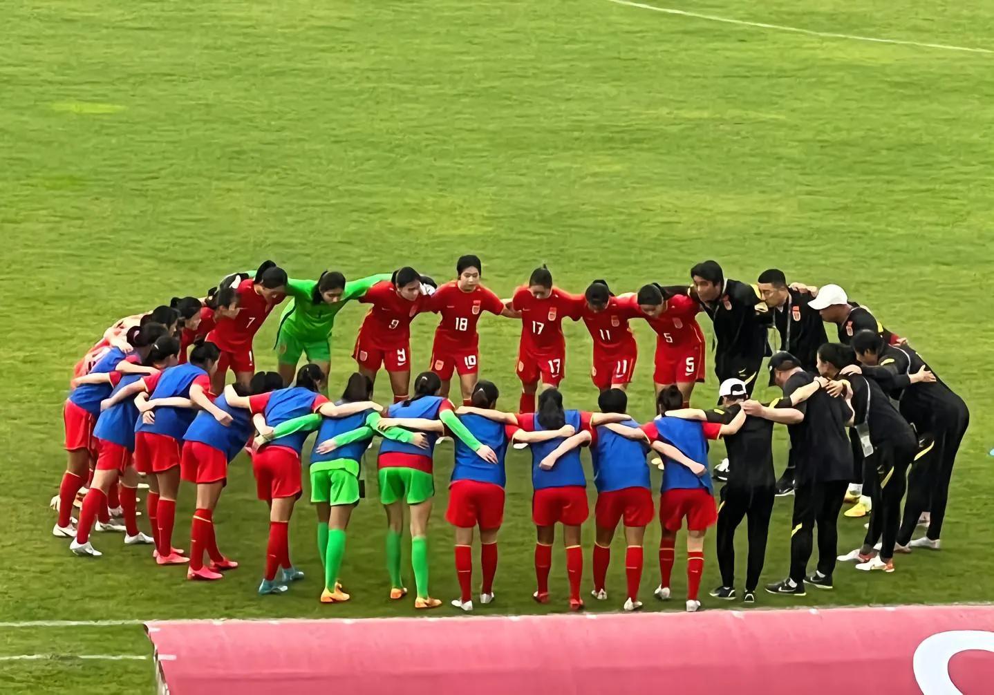 中国女足疯狂一战,亚洲杯决赛中国女足暂0:2落后