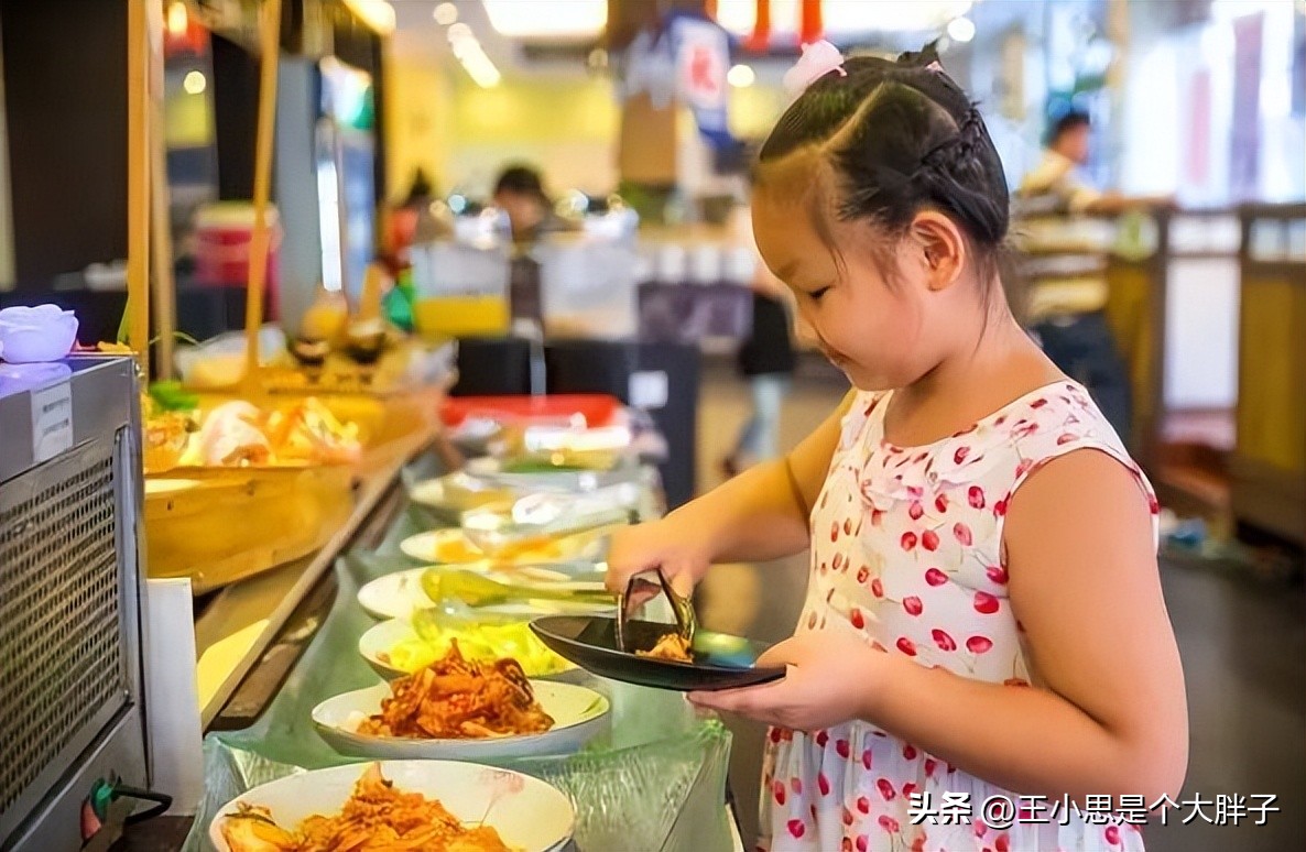自助餐内幕你以为你能吃就能回本,自助餐真不能吃多