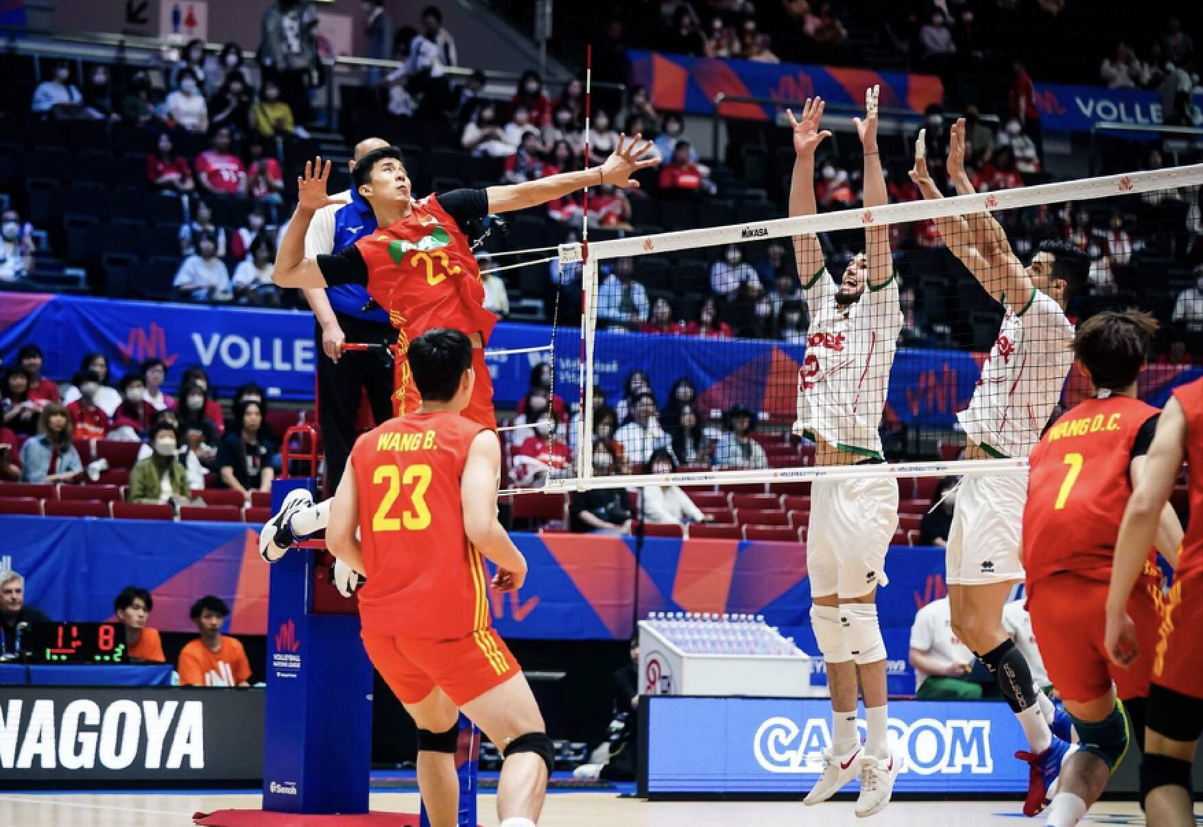 中国队0-3负于伊朗,中国队1:3不敌伊拉克