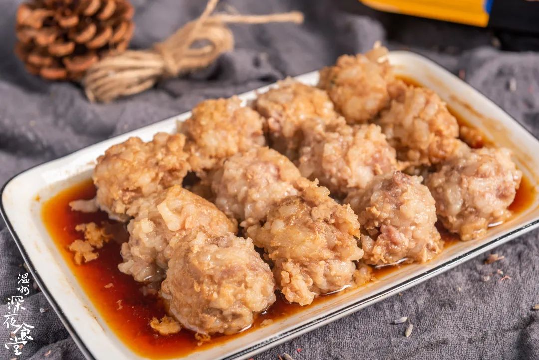 嘀嘀——今日白露，“贴秋膘专线”已开通，小伙伴们快上车！