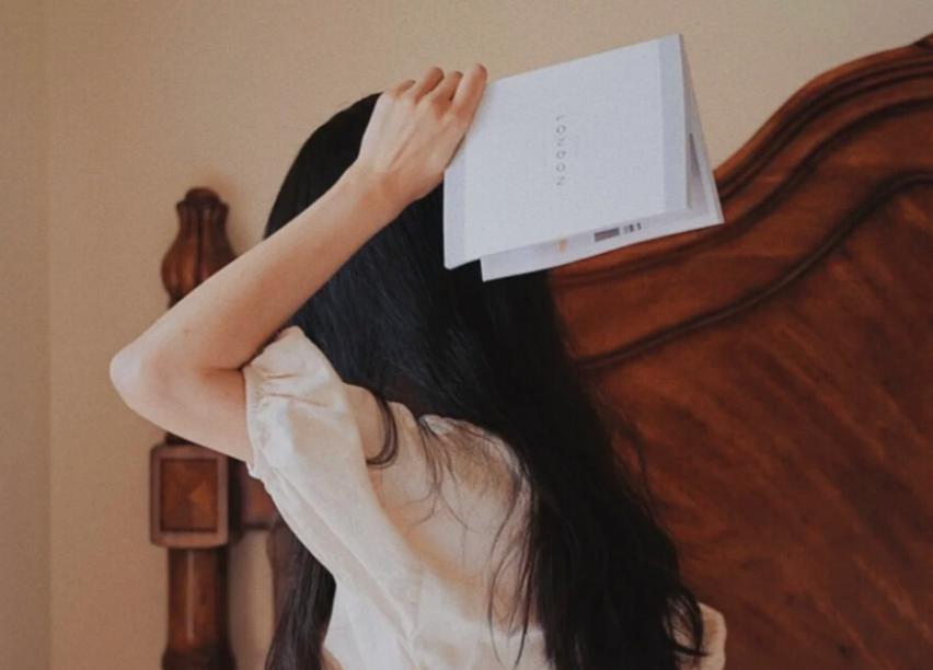 给孩子买金手镯买到假货,女孩给孩子买金手镯