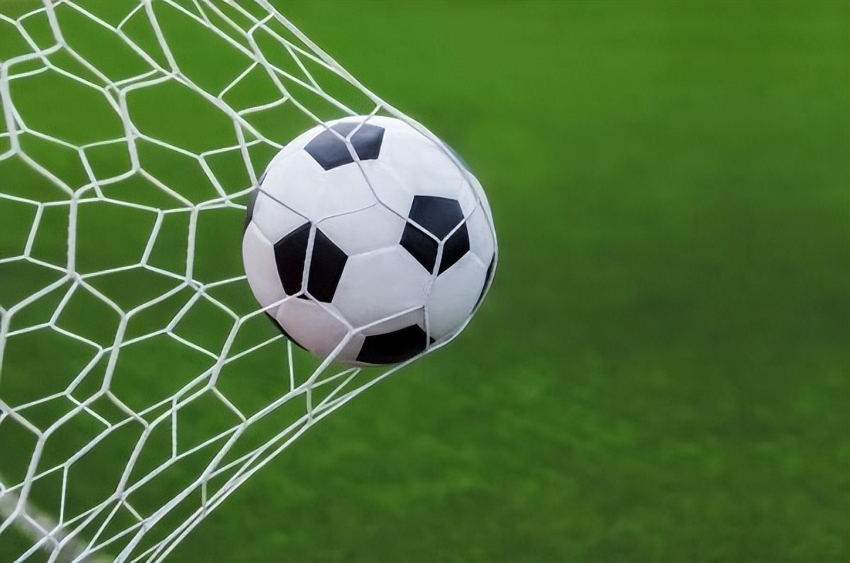 简述足球运动在中国的发展史,足球的起源与发展