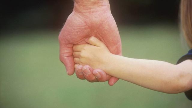 单亲家庭长大的孩子性格有问题,单亲家庭孩子两种人格