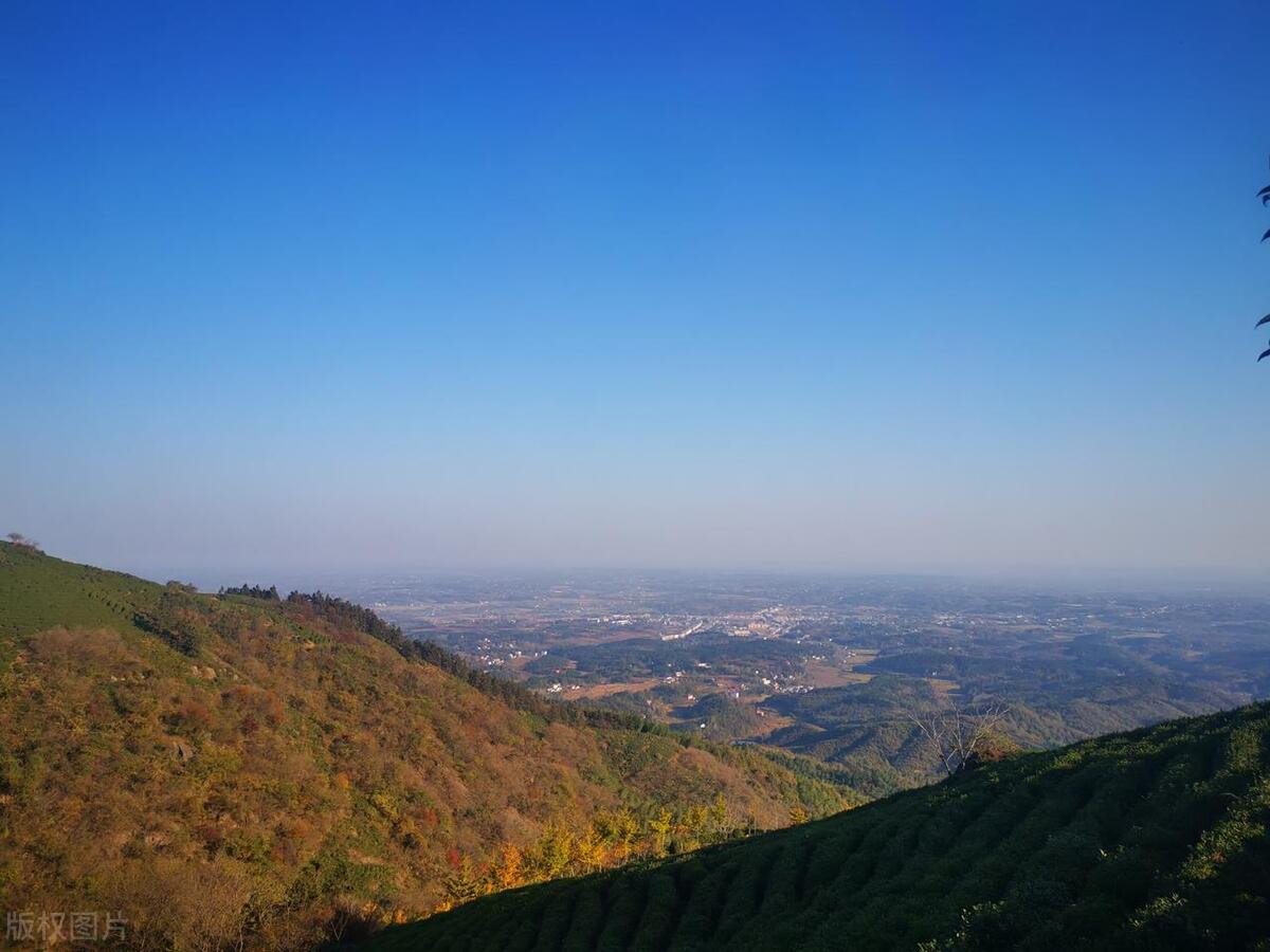 九华山游玩找导游多少钱,去九华山游玩穿什么衣服