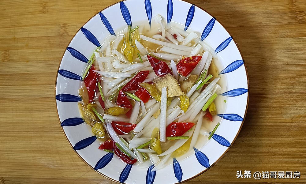 莲藕做泡菜好吃又简单,做泡菜黄瓜白糖加莲藕做法