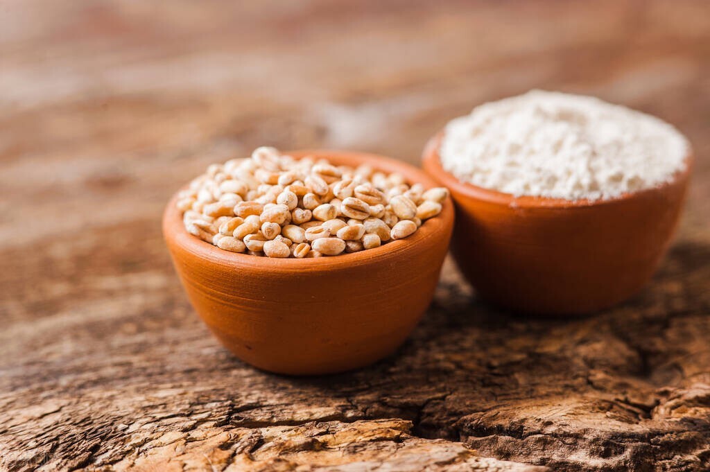 什么蔬菜放进冰箱吃了会中毒,食物放冰箱里有什么要注意的