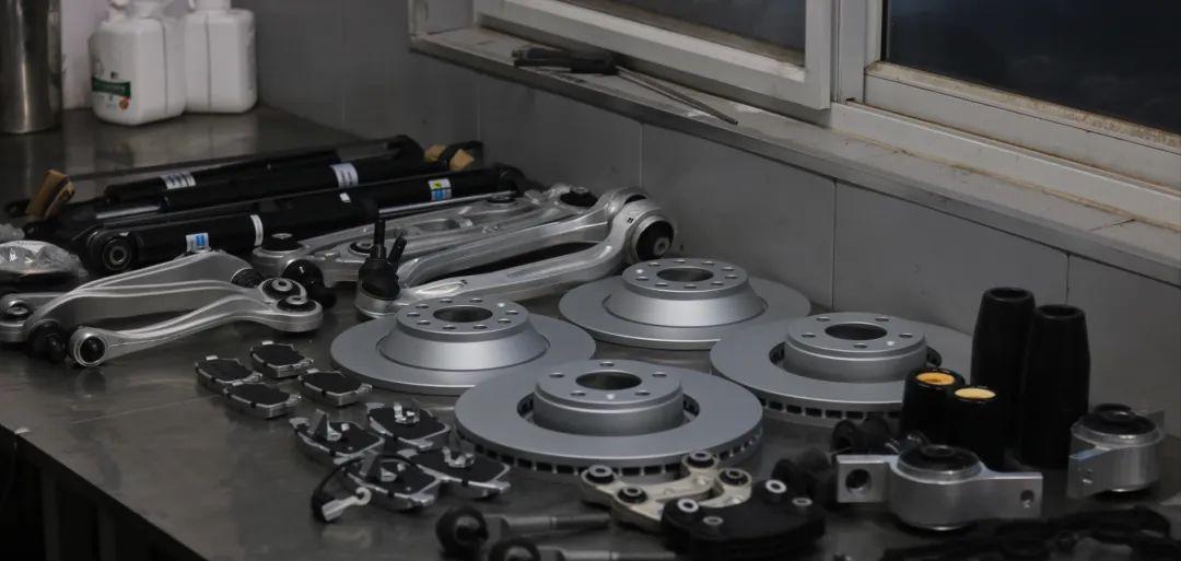 大哥买奥迪a6,奥迪a6c5老车翻新满血复活