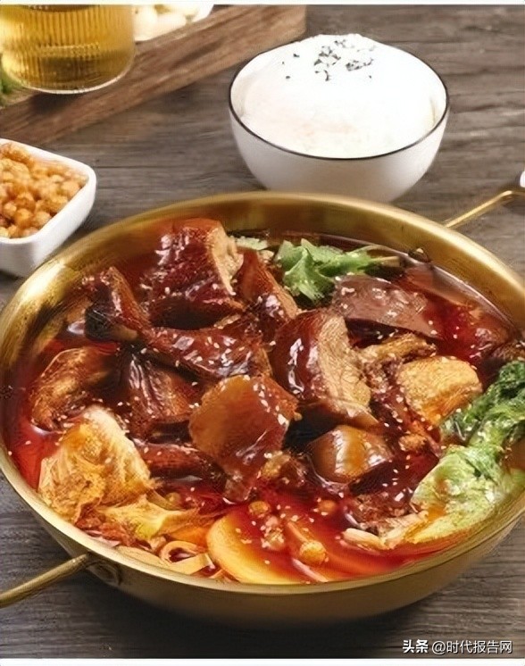 华英加码预制菜携鸭一优品牌闪耀申城|华英·鸭一优预制菜亮相第14届上海国际餐饮食材展！