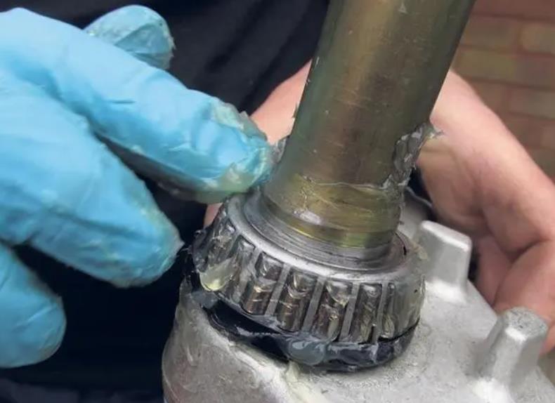 盘刹挂车轴头烫手正常吗,挂车轴头烫手正常吗