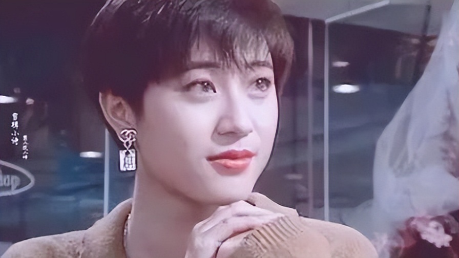 15位惊艳了时光的女港星,陪伴我们长大的12位女港星