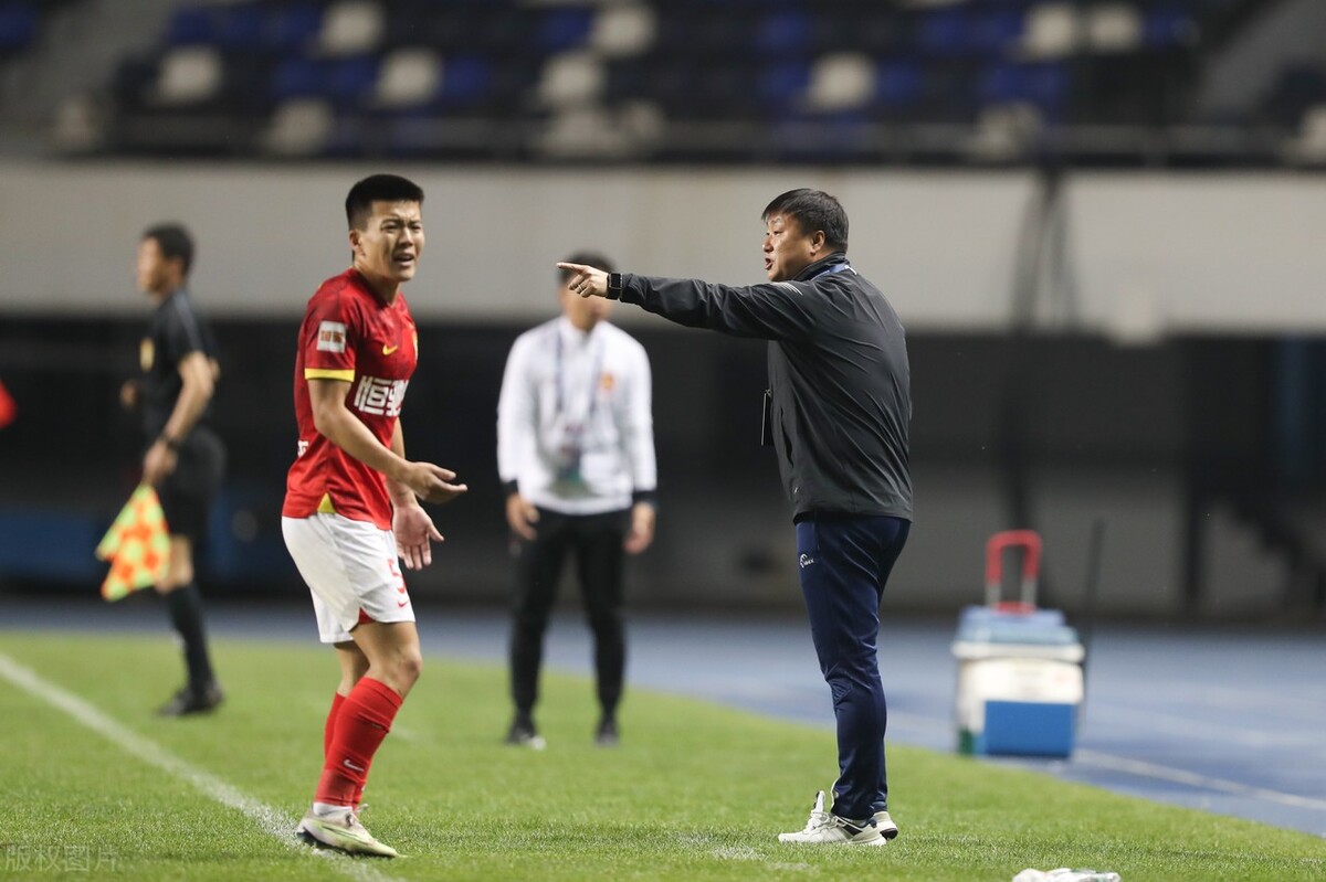 骞垮窞瓒崇悆闃熸渶鎮插偓鐨勪汉,骞垮窞瓒崇悆鐞冨憳琚綒