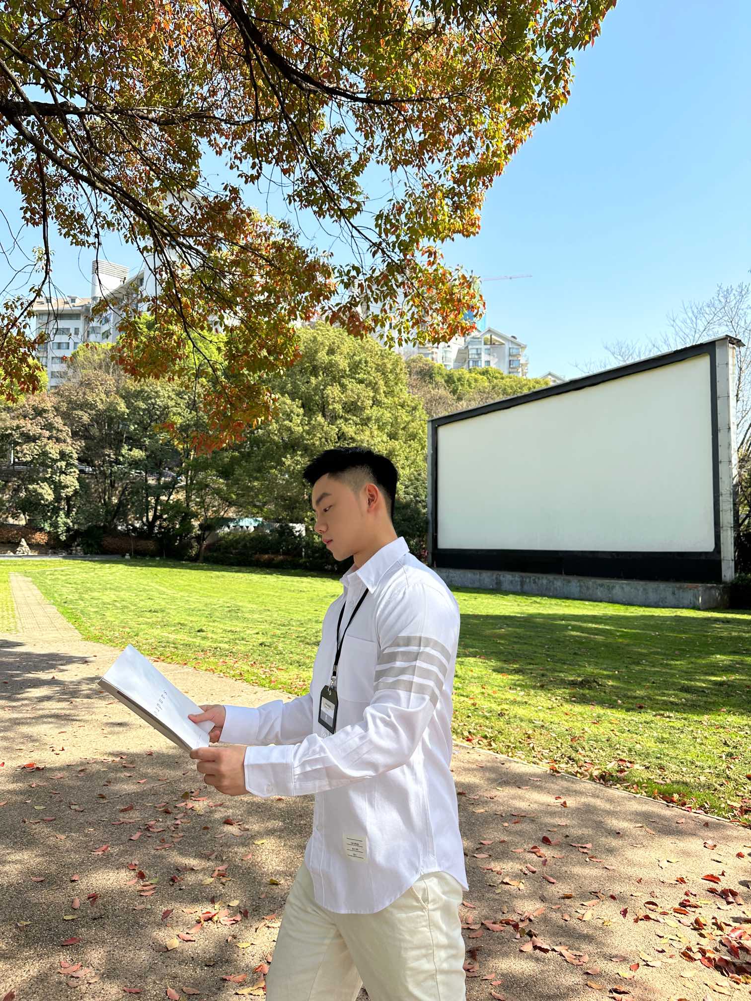 thombrowne蓝色衬衫男穿搭,汤姆·布朗thombrowne男士衬衫