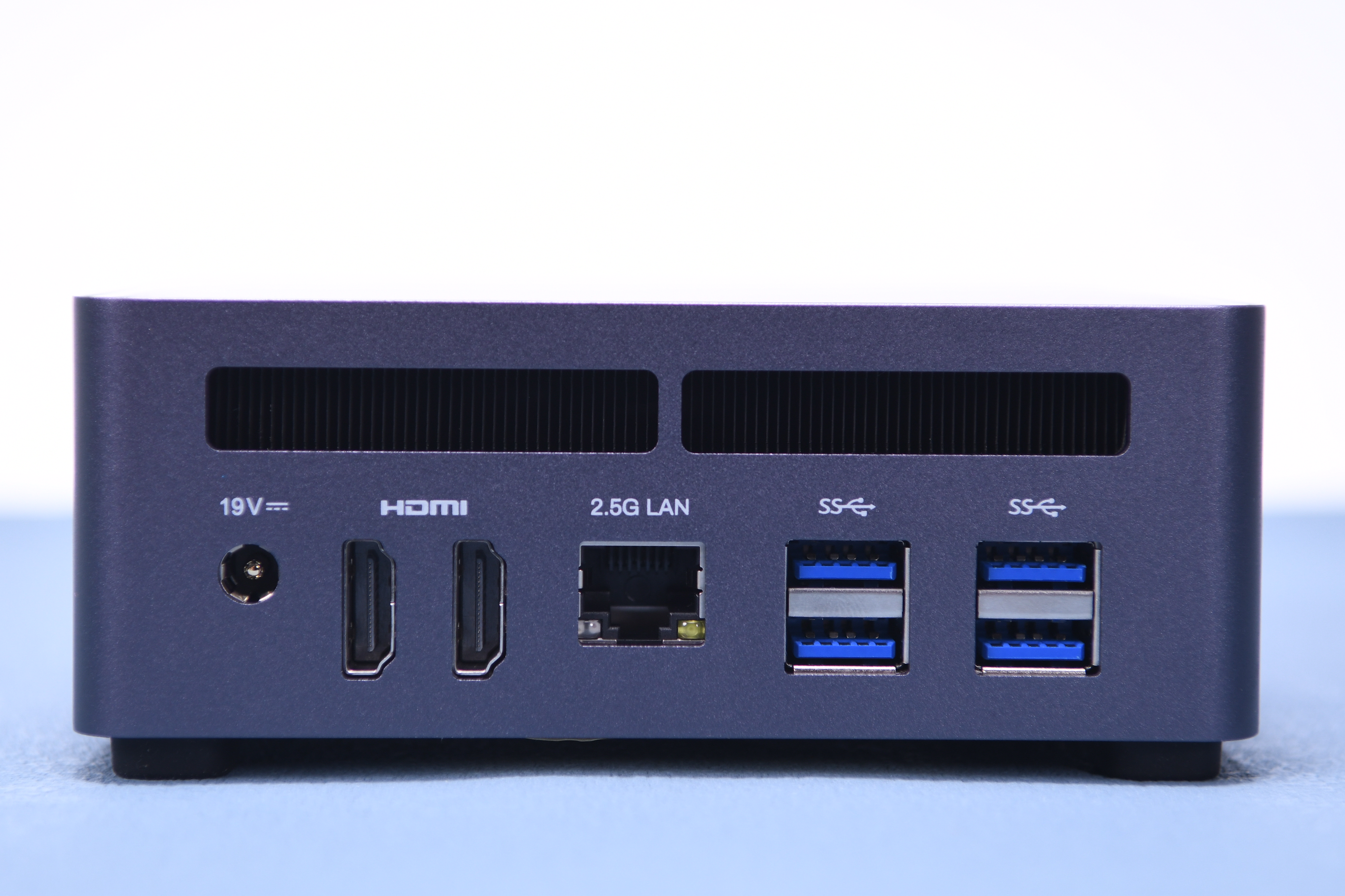 r77840h游戏笔记本,r7-7840hs机械革命