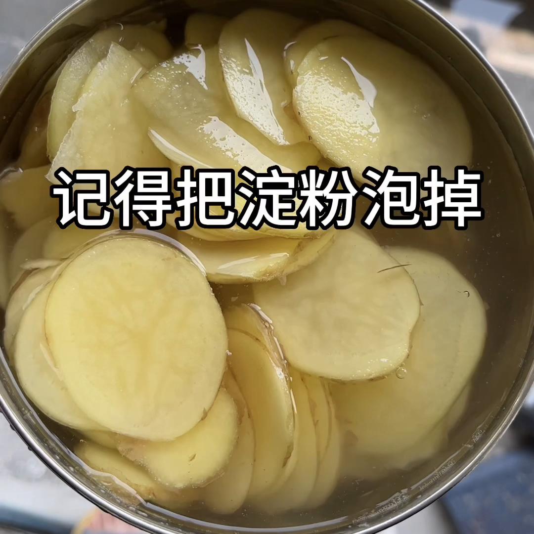 抠搜大学生一天要花多少钱？爱省钱的大学生攒钱低物欲日...