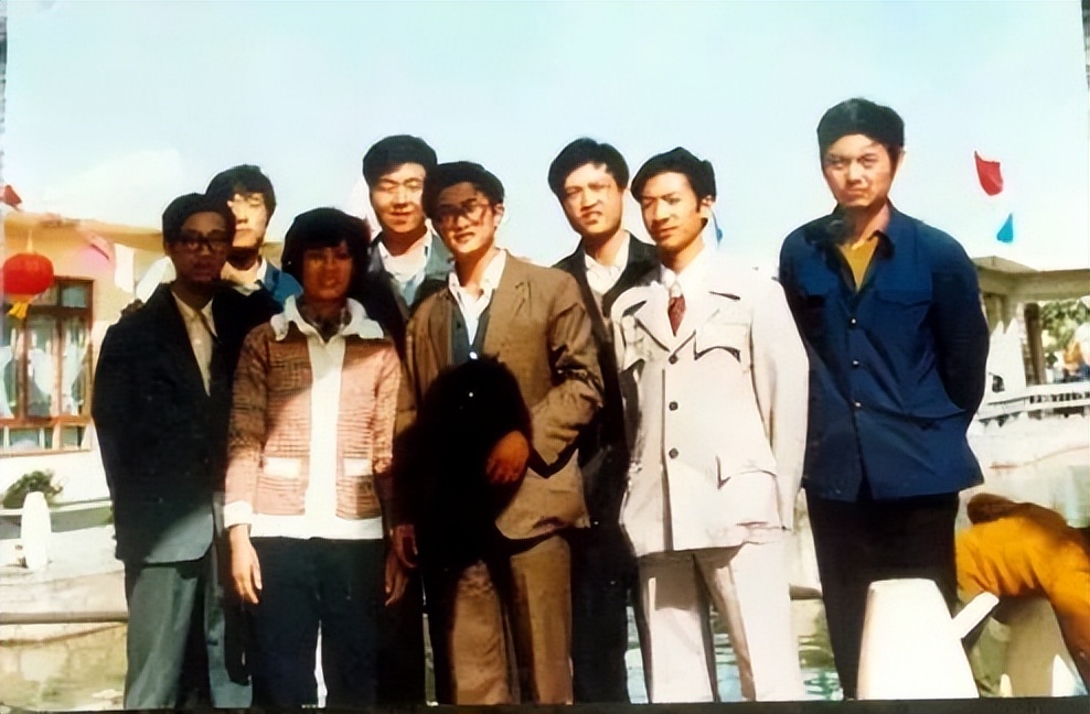 他26岁辞职创业，将企业做到世界500强，却把公司交给国家，为啥