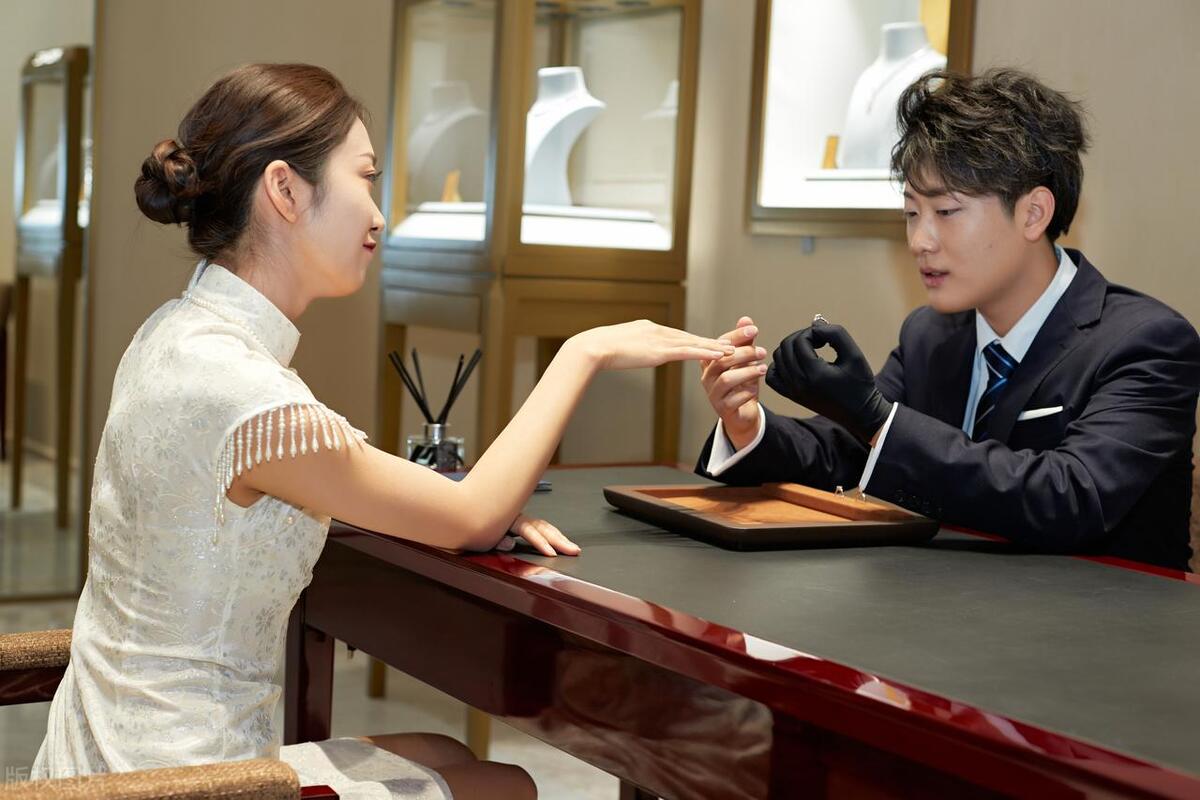 兰州二手钻戒交易市场,太原钻戒的价格查询