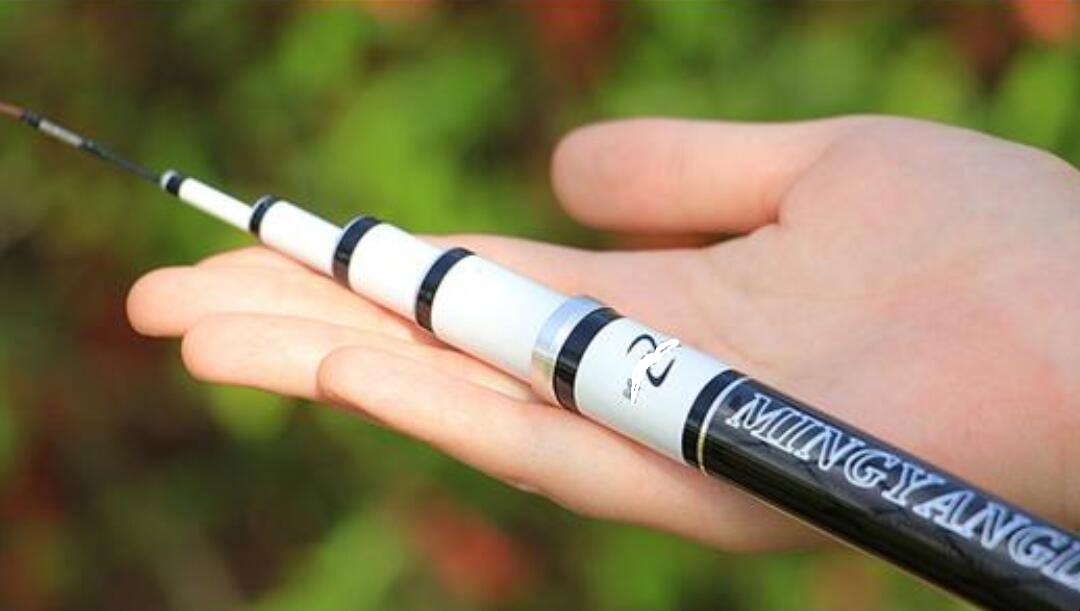 钓鲫鱼用什么鱼竿手感好,钓鲫鱼选择什么鱼竿好