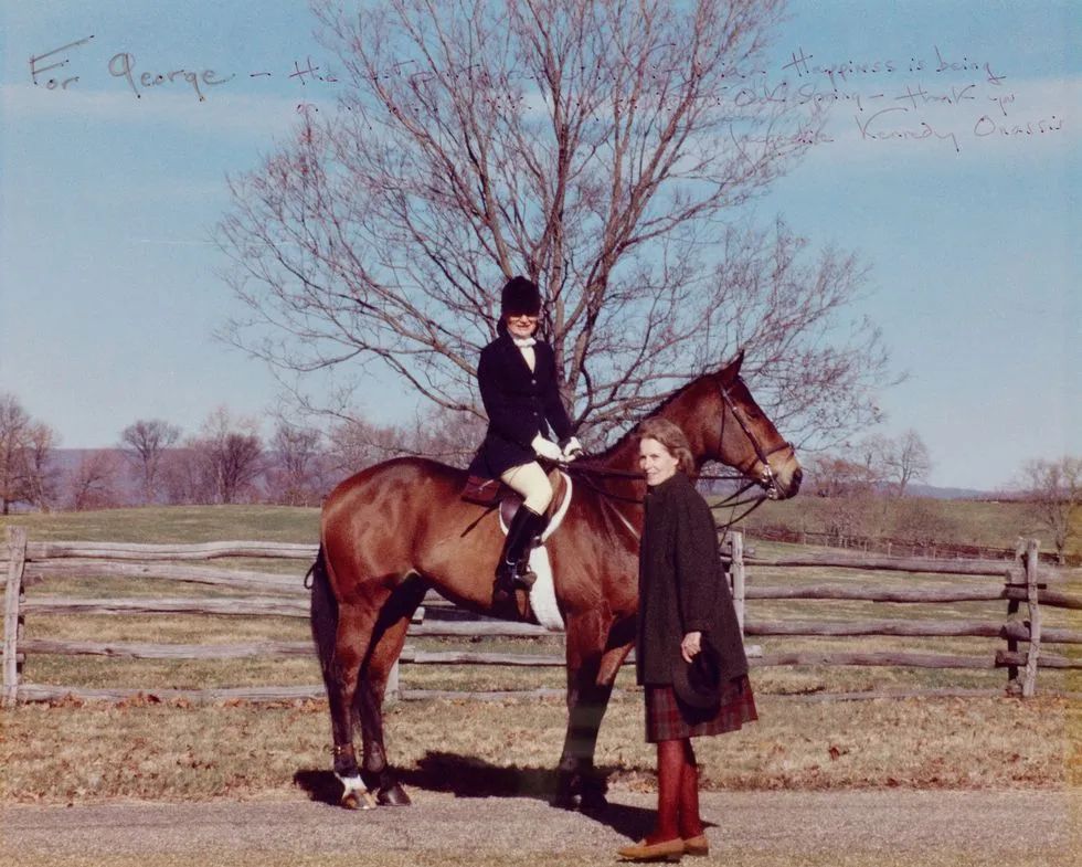 她是顶级豪门家族的千亿儿媳，一生低调，却连总统夫人都羡慕不已