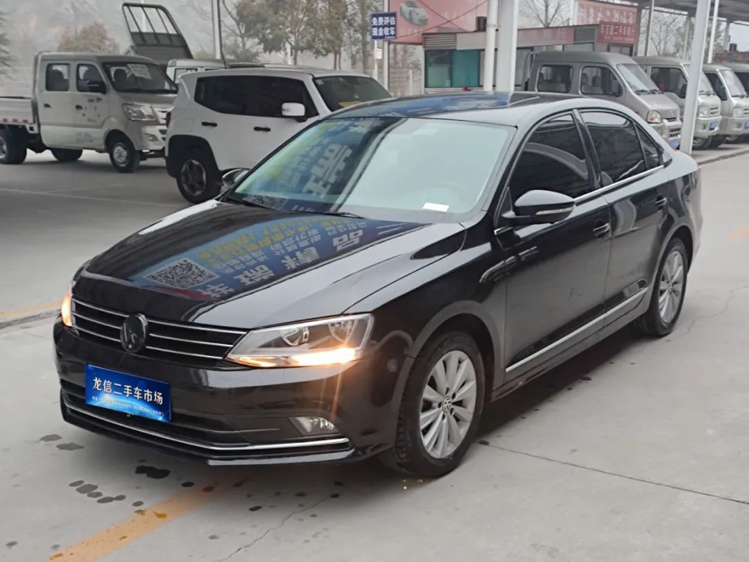 十堰龙信国际汽车城二手车过户,十堰龙信汽车城