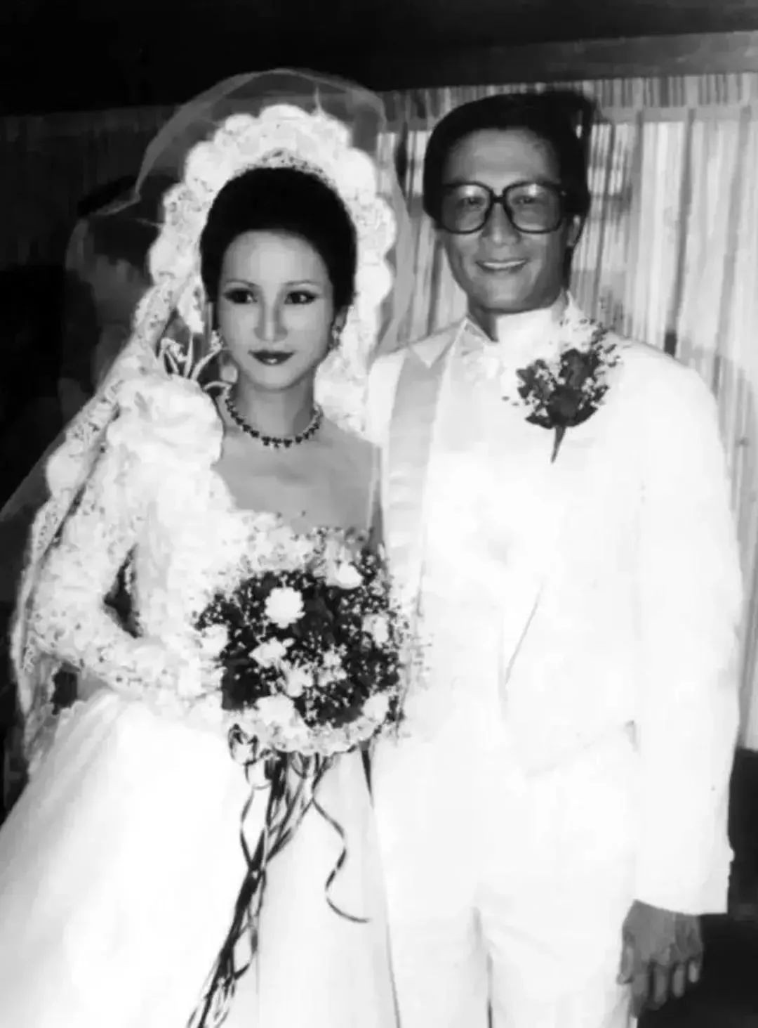 成龙谢贤向华强,谢贤李小龙谁大