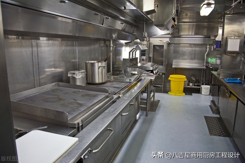 厨房比较阴暗不通风对身体有害吗,厨房不通风有哪些危害