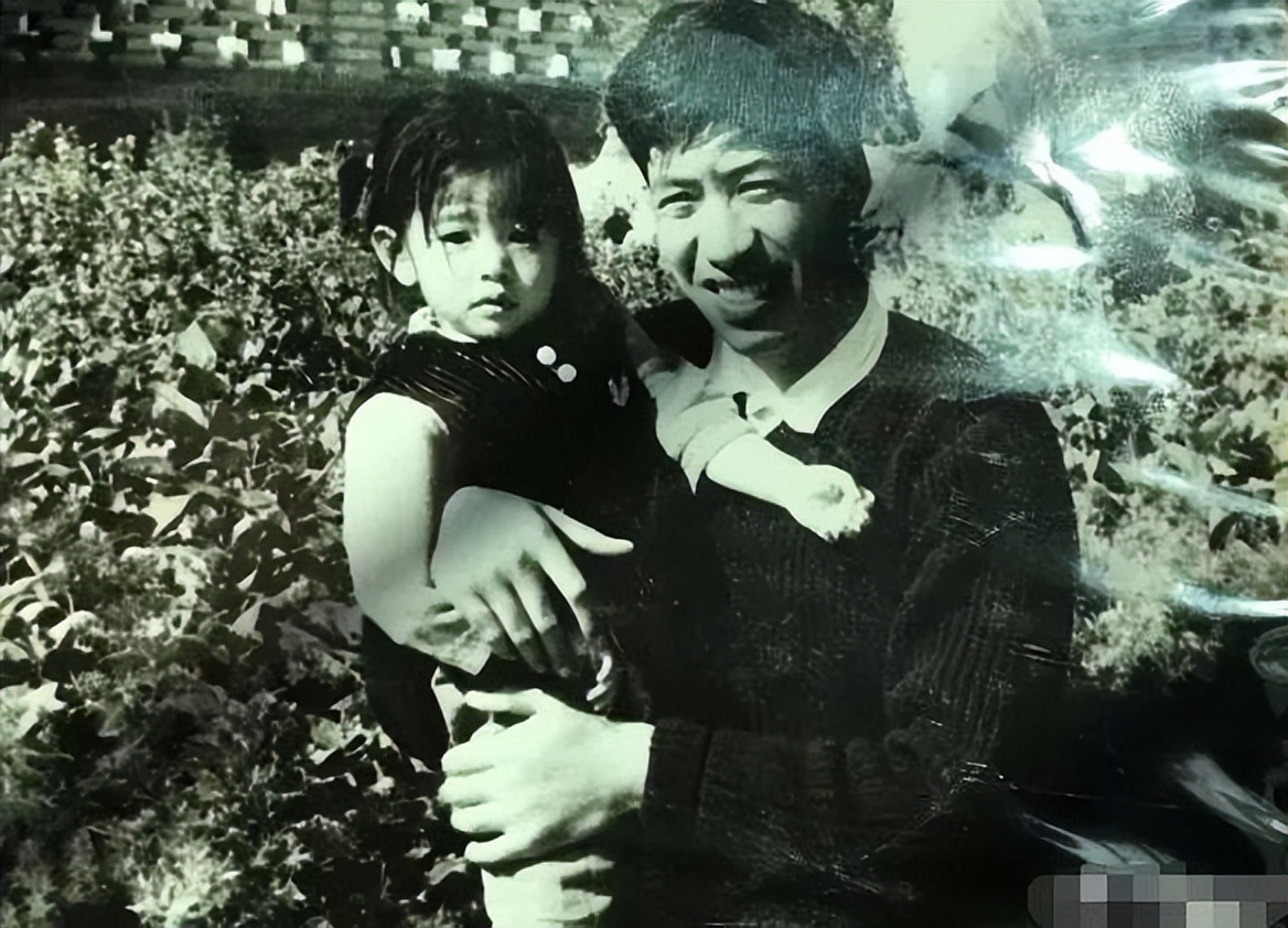 演员李小冉变化太大了吧,演员李小冉结过几次婚了