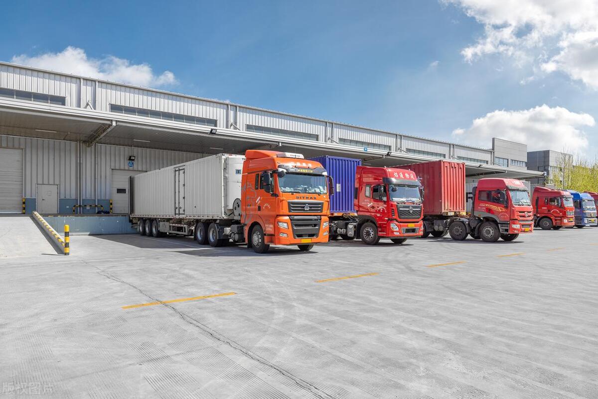 闃块噷鑿滈笩鑷姩椹鹃┒ (闃块噷鑿滈笩鏃犱汉椹鹃┒)