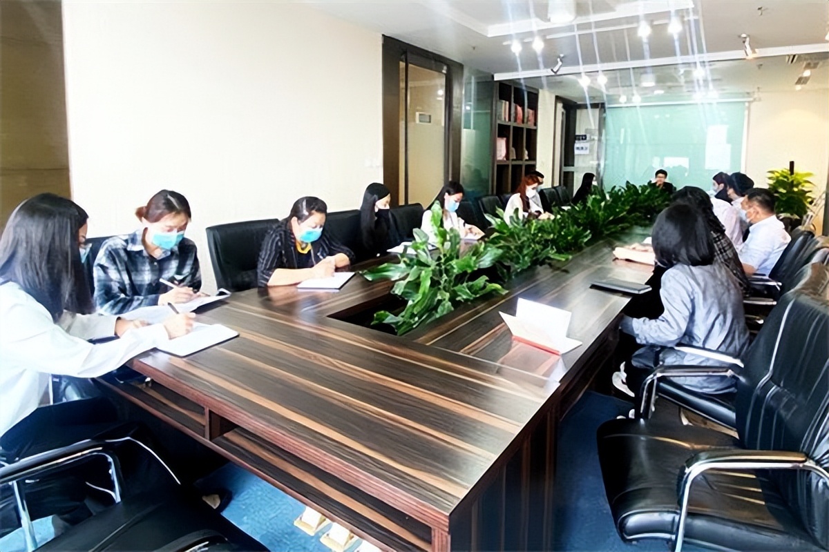 会议新闻稿万能模板200字,会议新闻稿怎么写范文大全