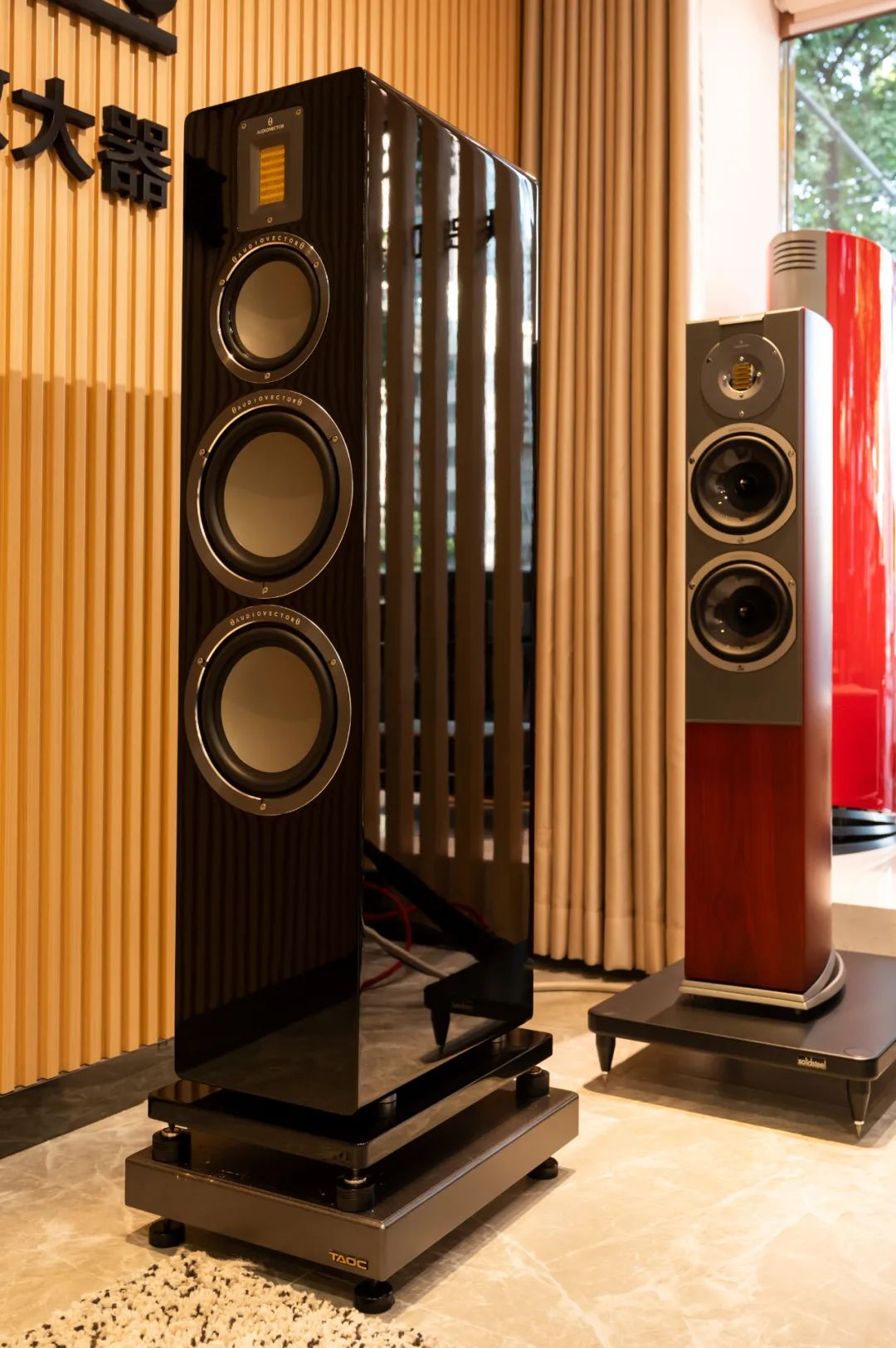 唯美而富有诗意！AudiaFlight歌匠FLS1/FLS4前后级