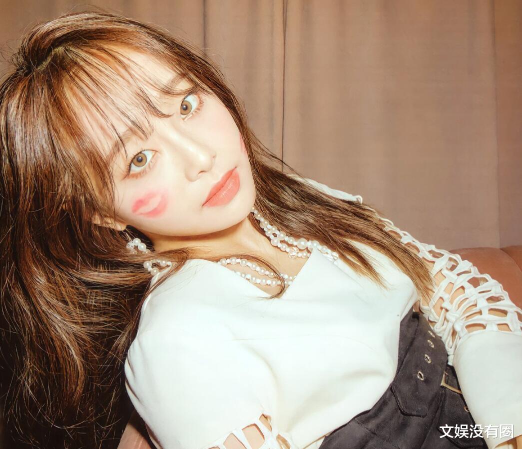 Chuu退队后，本月少女将于明年1月回归，首次以11人活动